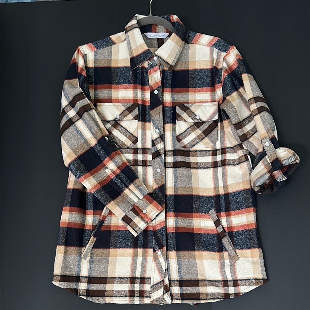 Keren Hart Plaid Shaket, size S.